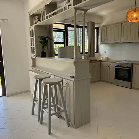 Konukevi Koala Place 3*