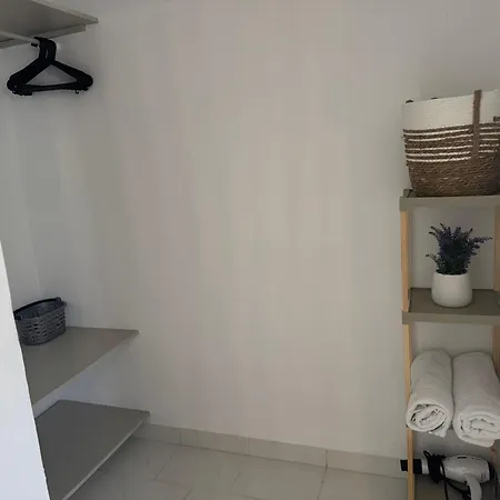 Koala Place Pensión 3*