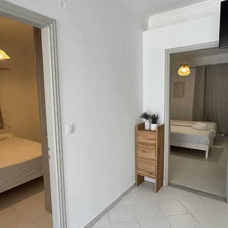 Koala Place ヴァシリキ