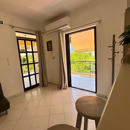 بيت ضيافة Koala Place فاسيليكي